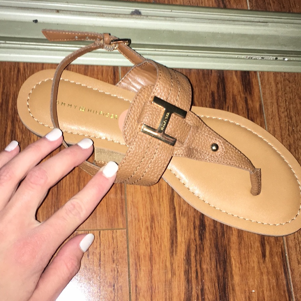 Sandals ! - Picture 2 of 2
